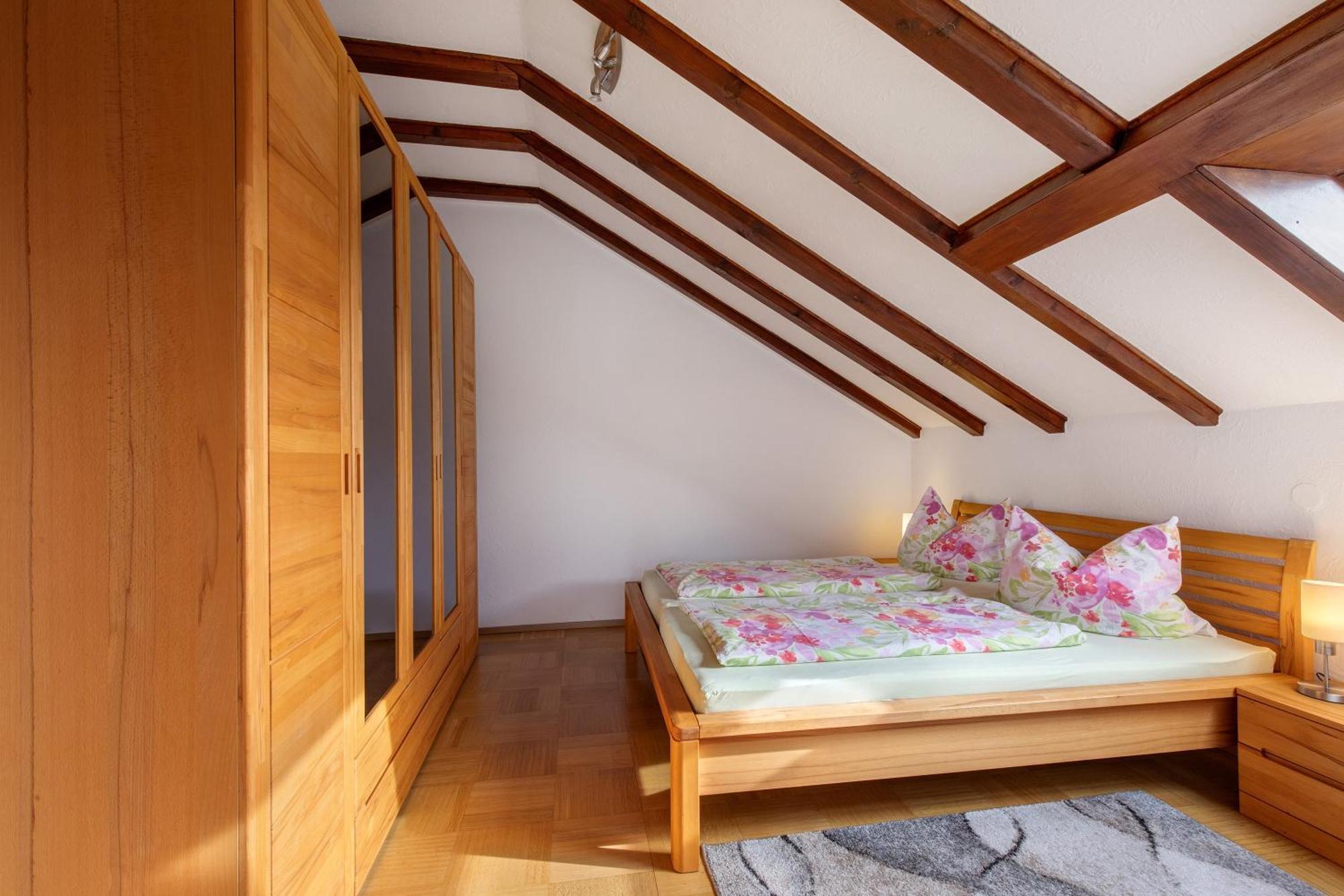 Ferienwohnung Fernsicht Zwiefalten Bagian luar foto