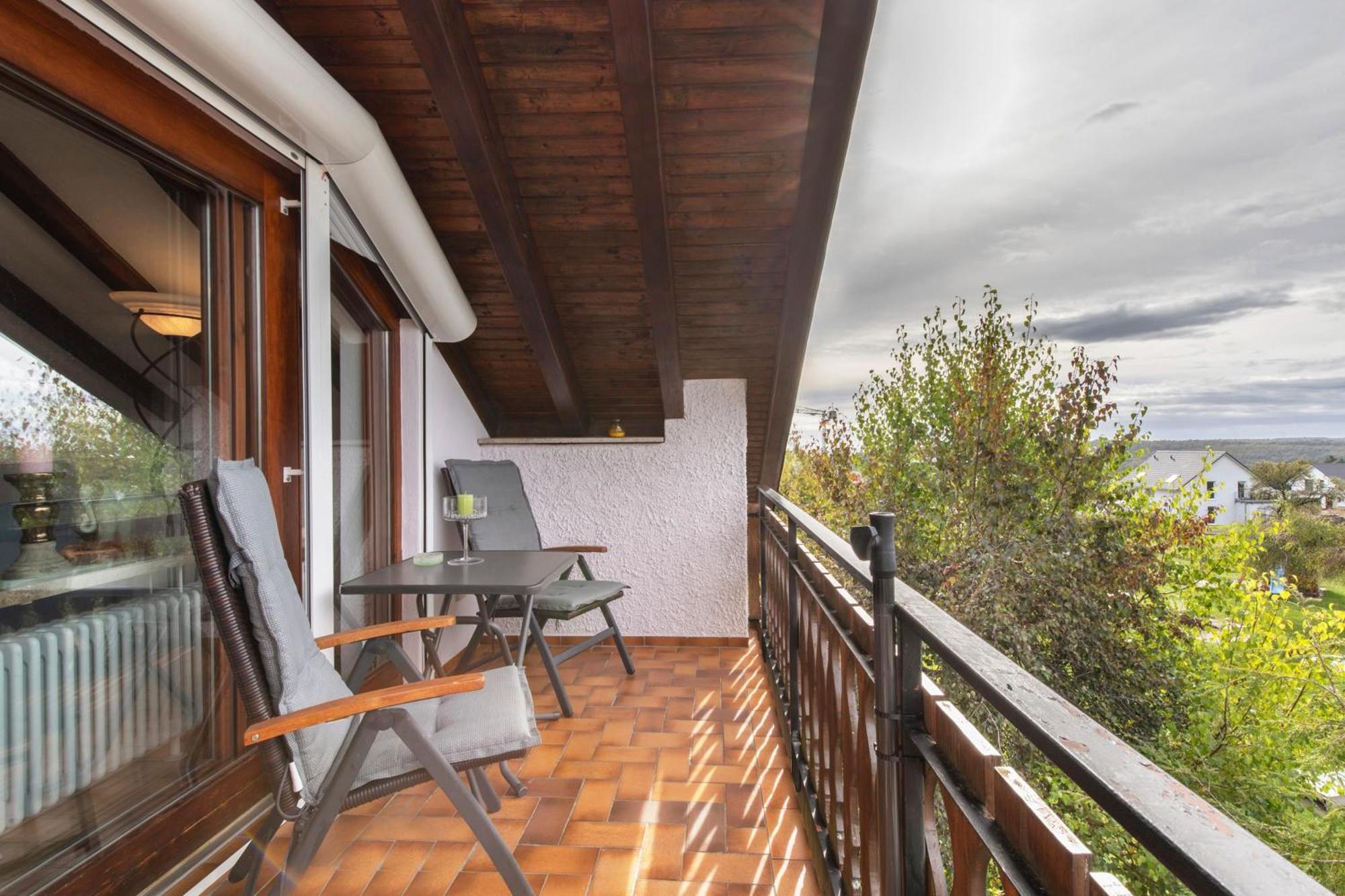 Ferienwohnung Fernsicht Zwiefalten Bagian luar foto