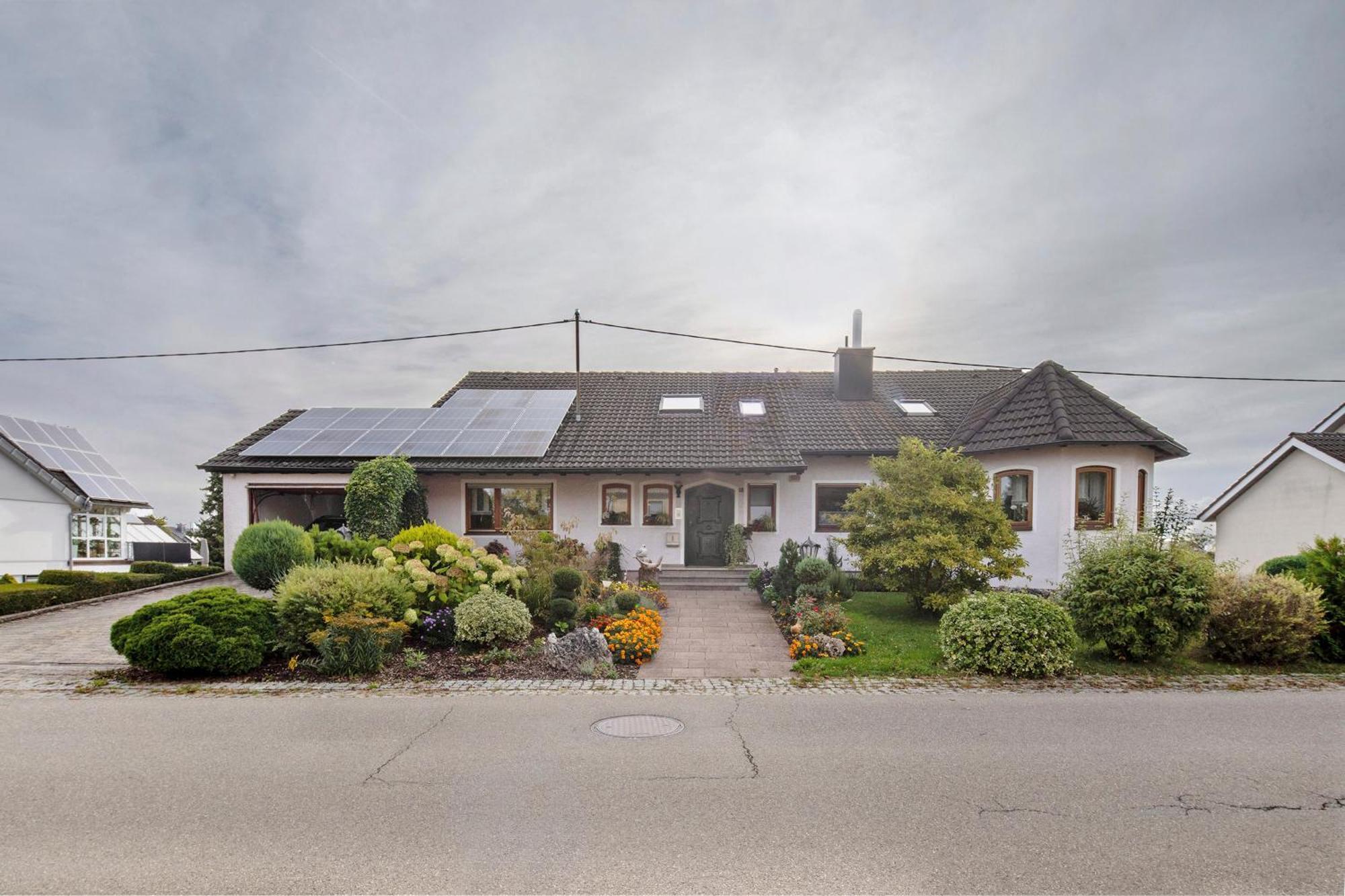 Ferienwohnung Fernsicht Zwiefalten Bagian luar foto