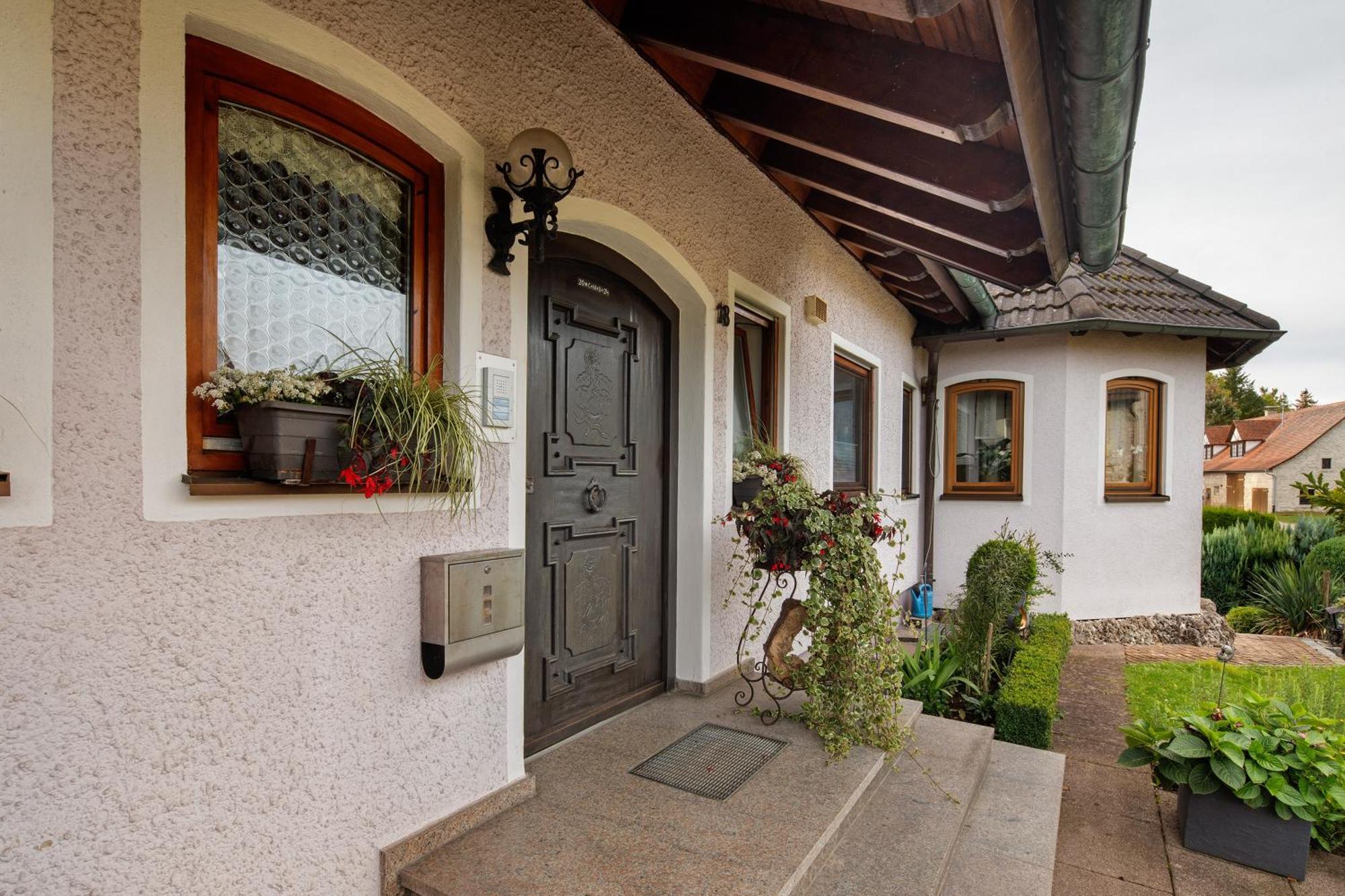 Ferienwohnung Fernsicht Zwiefalten Bagian luar foto