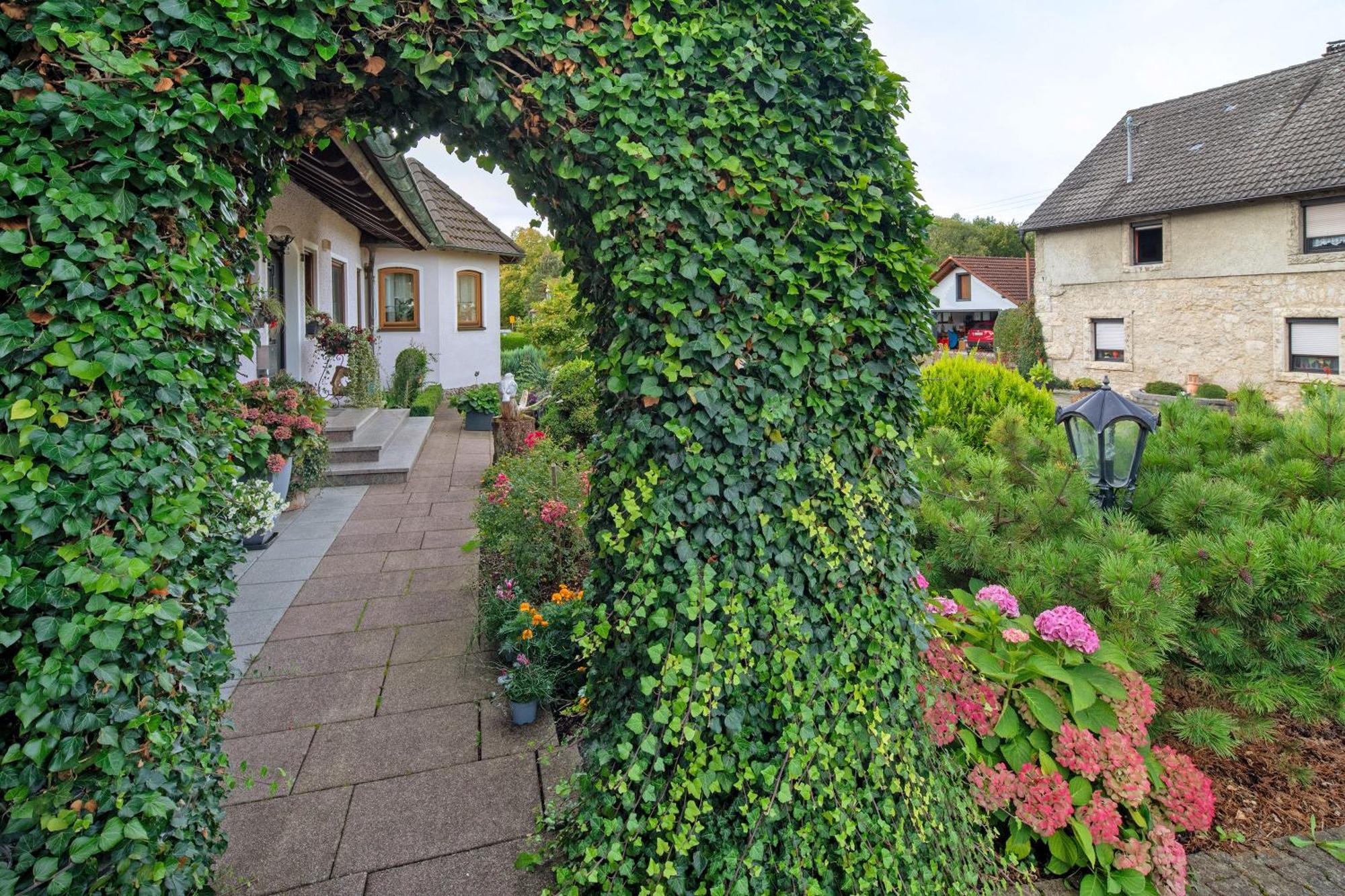 Ferienwohnung Fernsicht Zwiefalten Bagian luar foto